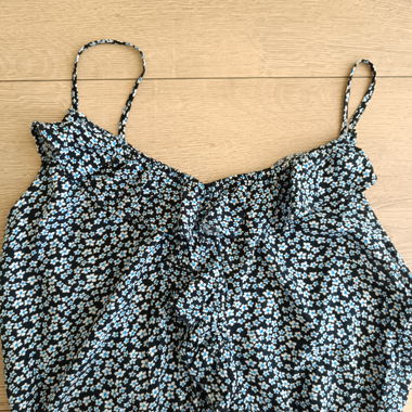 Top floreale con spalline