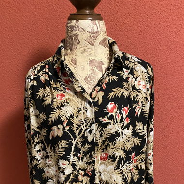 Patterned H&M blouse, size M