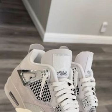 Jordab 4 metallic grey