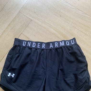Short de sport Under Armour