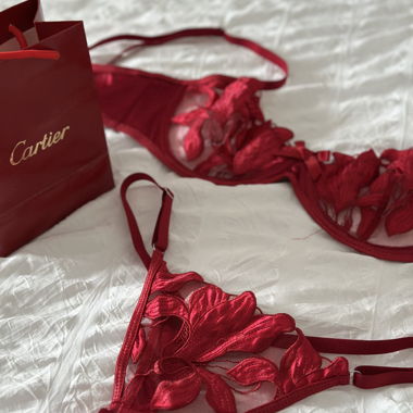 Set di lingerie rosso nuovo