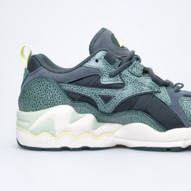 Mizuno Wave Rider 1 “Kaeru” Green 