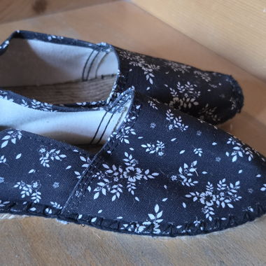 Espadrillas con motivo floreale Gr. 36