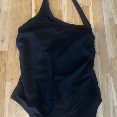 & Other Stories Schwarzer Bademode mit Halter-Ausschnitt