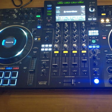 Pioneer XDJ-XZ Professional All-In-One