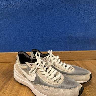 Nike Waffle One white
