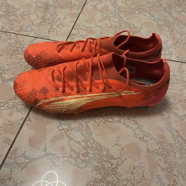 Puma Ultra in orange SG Sohle