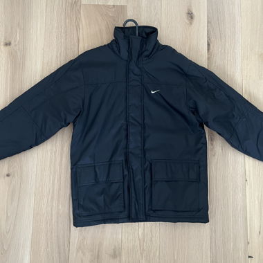 Giacca imbottita nera Nike taglia S