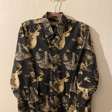 Langarm Hemd mit Hirschmotiv