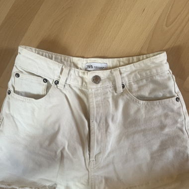 kurze Jeans