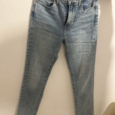 724 High Rise Slim Straight