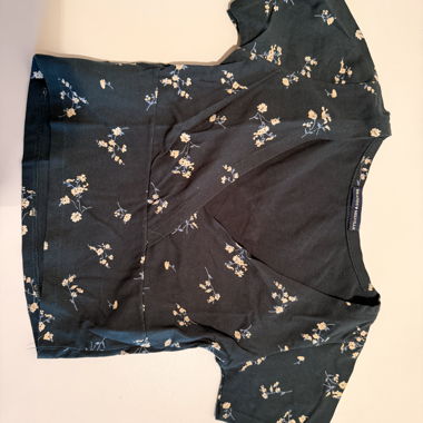 Brandy Melville cropped top