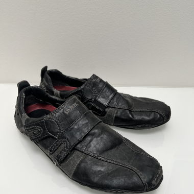 Lederschuhe