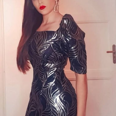 Robe à manches bouffantes 