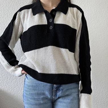 Cableknit sweater