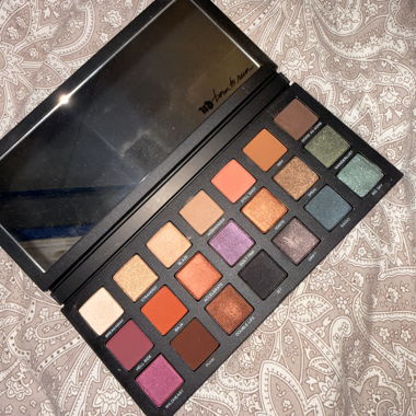 Urban Decay Born to Run Eyeshadow Palette