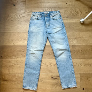 Jeans Zara Mom Fit azzurro chiaro