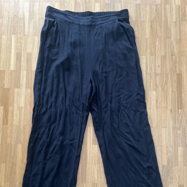 Lockere Stoffhose