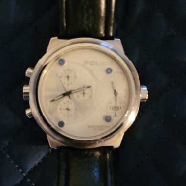 Police Uhr