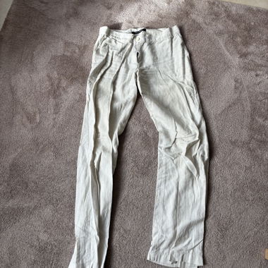 Pantaloni in lino bianchi