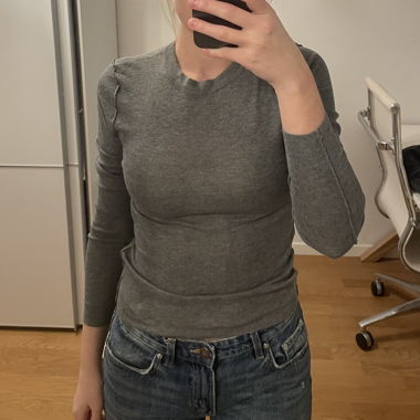 T-shirt gris Zara à manches longues