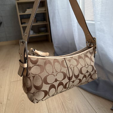 COACH Vintage Signature Baguette Bag – Y2K / 2000s