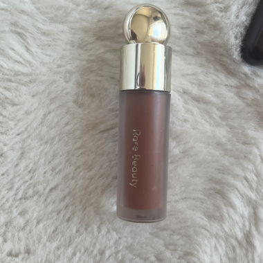 Rouge liquide Rare Beauty
