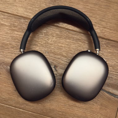 AirPods Max mit Etui