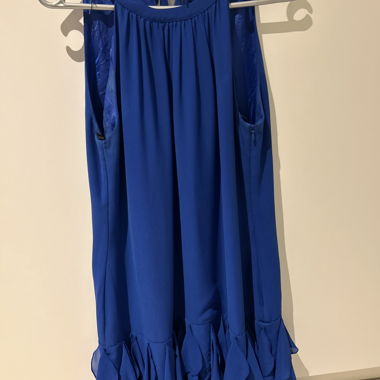Blaues Chiffonkleid
