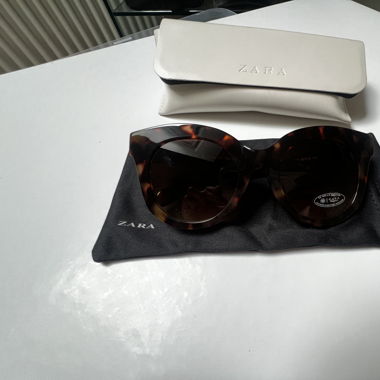 Zara Sonnenbrille