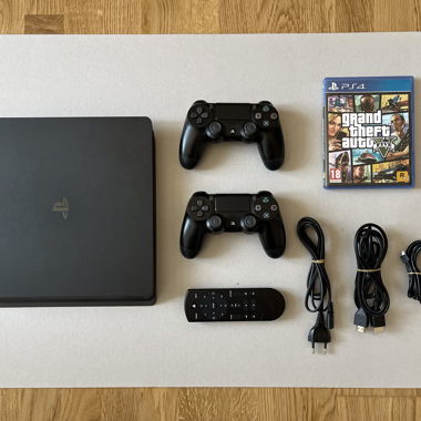 Sony Playstation 4 Slim (incl. accessori e GTA V)