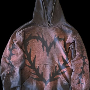 Grafischer schwarzer Hoodie