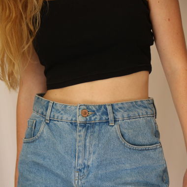 Short jeans