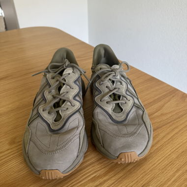 Adidas Ozweego Khaki / Olive – Taille 43 ⅓
