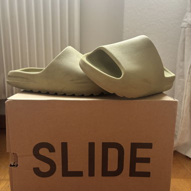 Adidas Yeezy Slides Resin