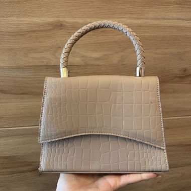 Piccola borsa beige con manico
