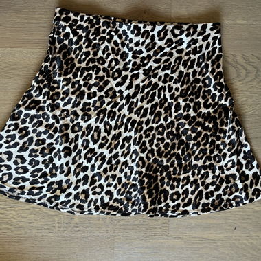 Leopard skirt H&M size M