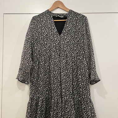 Geblumtes Kleid