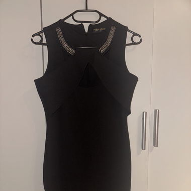 Schwarzes Abendkleid