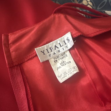 Rotes YIFAIS Kleid