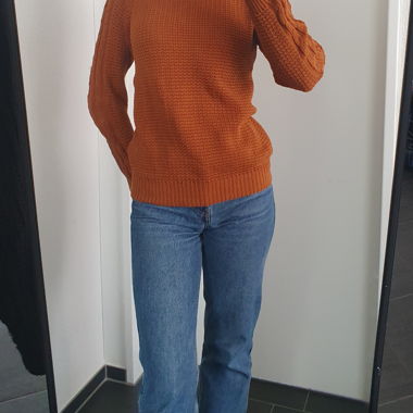 Maglione in maglia marrone-arancione