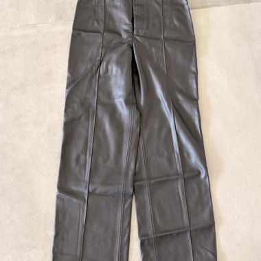Pantalon similicuir ZARA