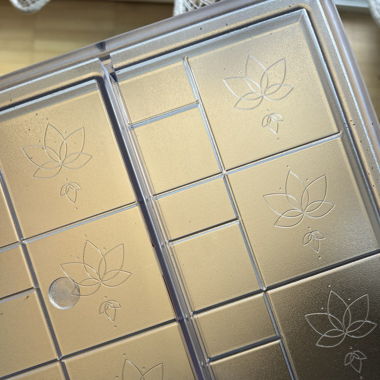 Professional chocolate moulds - Lotus design