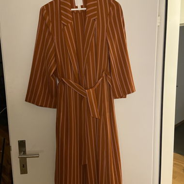 Lightweight coat