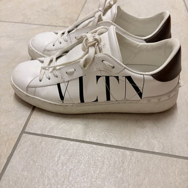 VALENTINO Sneakers