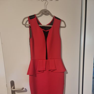 Schönes Cocktailkleid