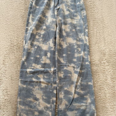Jeans Wolken