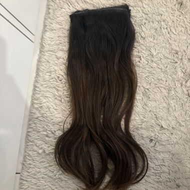 Lange wellige Haarverlängerung