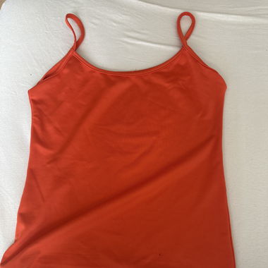 Top orange 