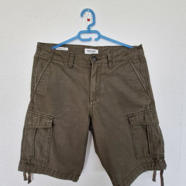 Kurze Hose von Jack&Jones olivegrün